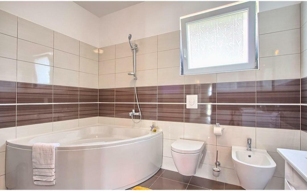 Villa Zafirah Póla Kültér fotó