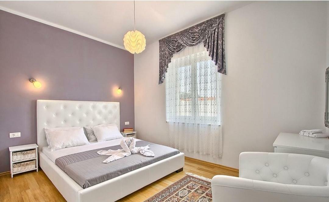 Villa Zafirah Póla Kültér fotó